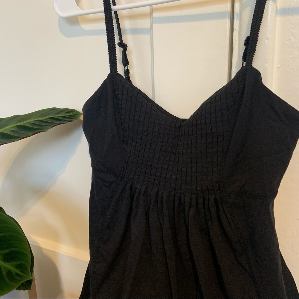 Lululemon tank - Picture 3 of 3